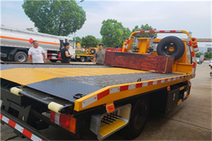 新村乡附近拖车电话号码服务